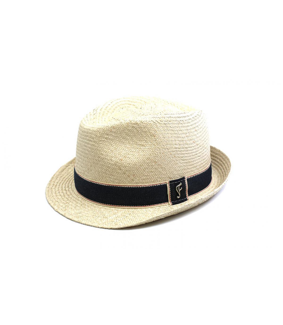 trilby paja beis